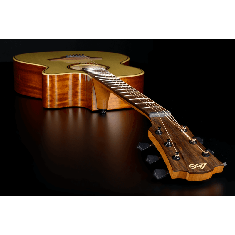 T88ACE Auditorium Cutaway Acoustic-Electric Natural
